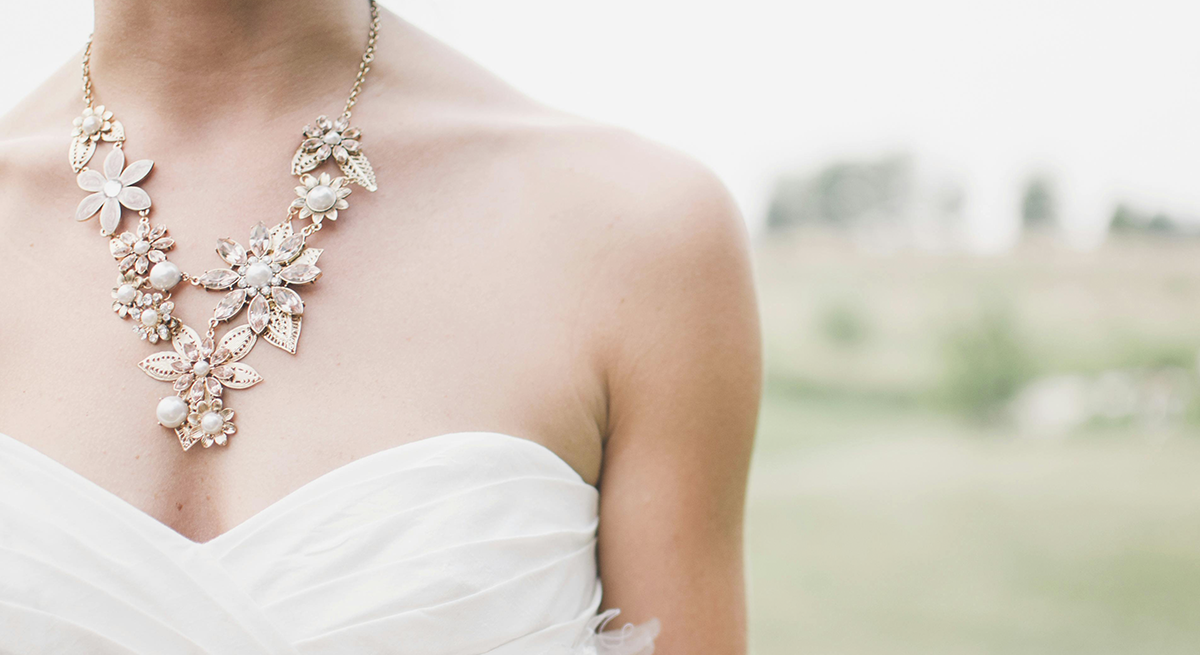 How to Mix and Match Necklaces